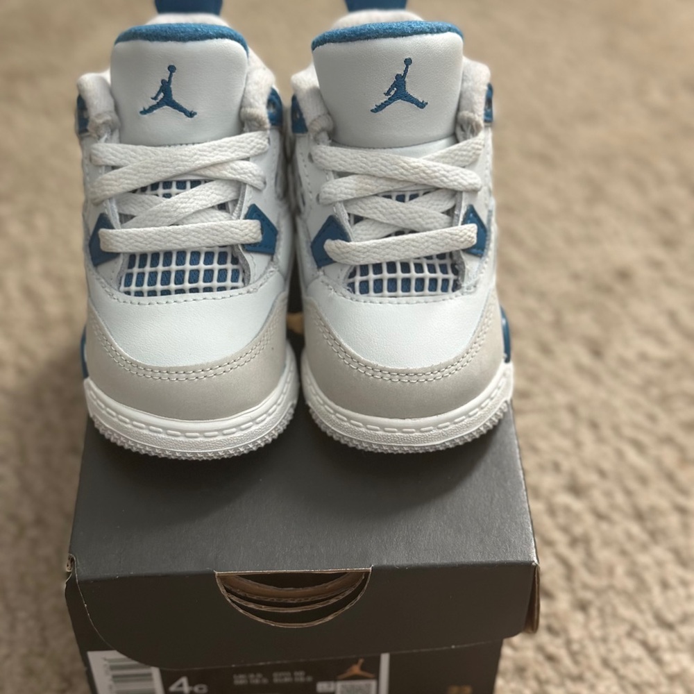 Jordan Retro 4